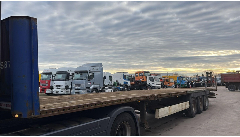 Krone SDP27 (BELGIAN TRAILER / DRUM BRAKES / FREINS TAMBOURS) - Pritschenauflieger/ Plattformauflieger: das Bild 1 Krone SDP27 (BELGIAN TRAILER / DRUM BRAKES / FREINS TAMBOURS) - Pritschenauflieger/ Plattformauflieger: das Bild 1