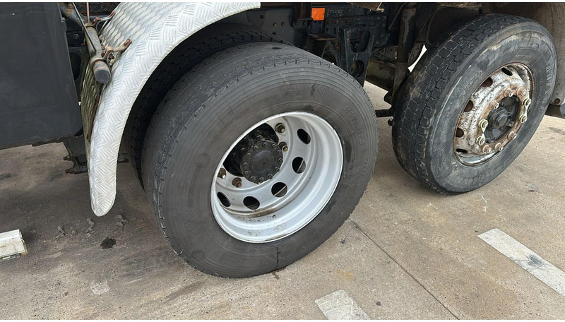 Abrollkipper MAN 26.312 (6 CYLINDER / 6X2 / BELGIAN TRUCK IN GOOD CONDITION): das Bild 10 Abrollkipper MAN 26.312 (6 CYLINDER / 6X2 / BELGIAN TRUCK IN GOOD CONDITION): das Bild 10