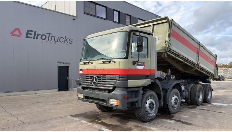 Mercedes-Benz Actros 3235 (EPS / LAMES / GRAND PONT / STEEL SUSP. / 3 PEDALES / MP1) - Kipper: das Bild 1 Mercedes-Benz Actros 3235 (EPS / LAMES / GRAND PONT / STEEL SUSP. / 3 PEDALES / MP1) - Kipper: das Bild 1