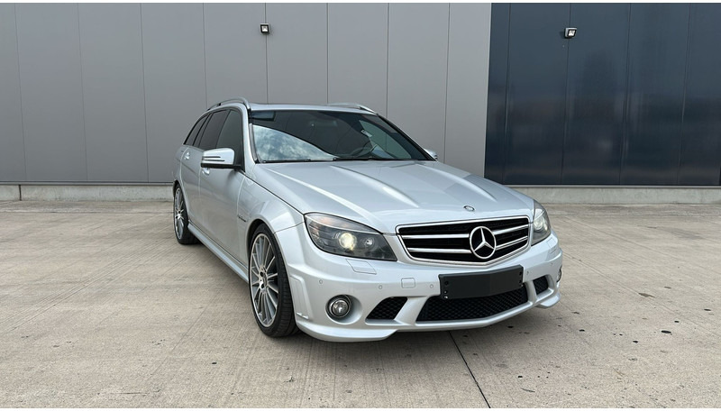 Mercedes-Benz C-Klasse 63 AMG (LICHTE VRACHT / BELGISCHE WAGEN / V8 / OPEN DAK) - Kombi: das Bild 3 Mercedes-Benz C-Klasse 63 AMG (LICHTE VRACHT / BELGISCHE WAGEN / V8 / OPEN DAK) - Kombi: das Bild 3