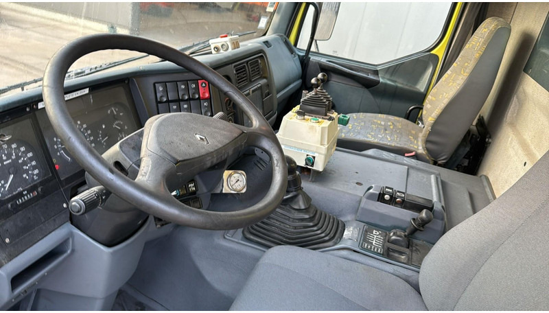 Leasing für Renault KERAX 340 (4X4 / CAMION FRANCAIS / PARFAIT ETAT / LAMES / BOITE ET POMPE MANUELLE / FRENCH TRUCK) Renault KERAX 340 (4X4 / CAMION FRANCAIS / PARFAIT ETAT / LAMES / BOITE ET POMPE MANUELLE / FRENCH TRUCK): das Bild 19 Leasing für Renault KERAX 340 (4X4 / CAMION FRANCAIS / PARFAIT ETAT / LAMES / BOITE ET POMPE MANUELLE / FRENCH TRUCK) Renault KERAX 340 (4X4 / CAMION FRANCAIS / PARFAIT ETAT / LAMES / BOITE ET POMPE MANUELLE / FRENCH TRUCK): das Bild 19