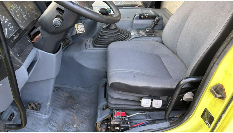 Leasing für Renault KERAX 340 (4X4 / CAMION FRANCAIS / PARFAIT ETAT / LAMES / BOITE ET POMPE MANUELLE / FRENCH TRUCK) Renault KERAX 340 (4X4 / CAMION FRANCAIS / PARFAIT ETAT / LAMES / BOITE ET POMPE MANUELLE / FRENCH TRUCK): das Bild 16 Leasing für Renault KERAX 340 (4X4 / CAMION FRANCAIS / PARFAIT ETAT / LAMES / BOITE ET POMPE MANUELLE / FRENCH TRUCK) Renault KERAX 340 (4X4 / CAMION FRANCAIS / PARFAIT ETAT / LAMES / BOITE ET POMPE MANUELLE / FRENCH TRUCK): das Bild 16