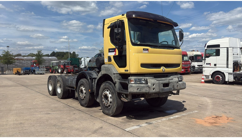Renault KERAX 420 (BOITE MANUELLE / 8X4 / LAMES / MANUAL GEARBOX) - Fahrgestell LKW: das Bild 3 Renault KERAX 420 (BOITE MANUELLE / 8X4 / LAMES / MANUAL GEARBOX) - Fahrgestell LKW: das Bild 3