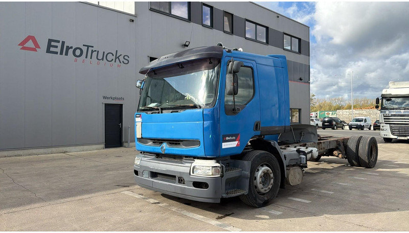 Renault Premium 320 (BOITE MANUELLE / MANUAL GEARBOX) - Fahrgestell LKW: das Bild 1 Renault Premium 320 (BOITE MANUELLE / MANUAL GEARBOX) - Fahrgestell LKW: das Bild 1