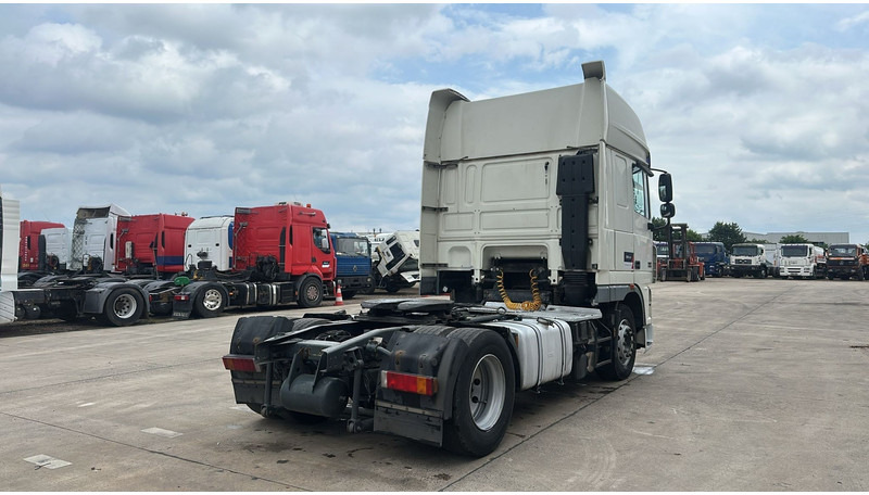 DAF 105 XF 460 (BOITE MANUELLE / MANUAL GEARBOX / CLEAN CONDITION / PROPRE) - Sattelzugmaschine: das Bild 5 DAF 105 XF 460 (BOITE MANUELLE / MANUAL GEARBOX / CLEAN CONDITION / PROPRE) - Sattelzugmaschine: das Bild 5