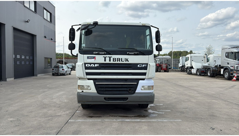 DAF 85 CF 410 (LOW CABIN / PETIT CABINE / TRES PROPRE / CLEAN CONDITION) - Sattelzugmaschine: das Bild 2 DAF 85 CF 410 (LOW CABIN / PETIT CABINE / TRES PROPRE / CLEAN CONDITION) - Sattelzugmaschine: das Bild 2