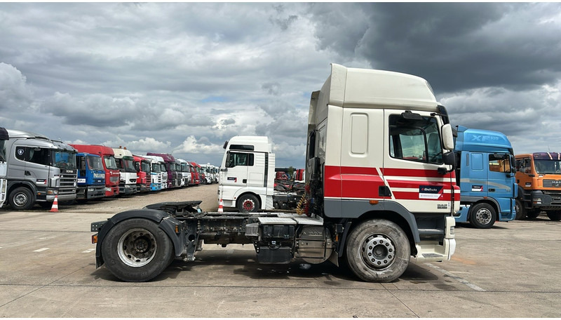 DAF 85 CF 460 (BOITE MANUELLE / MANUAL GEARBOX / GOOD CONDITION / BONNE ETAT) - Sattelzugmaschine: das Bild 4 DAF 85 CF 460 (BOITE MANUELLE / MANUAL GEARBOX / GOOD CONDITION / BONNE ETAT) - Sattelzugmaschine: das Bild 4