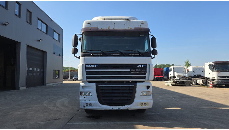DAF XF 105.410 (BOITE MANUELLE / MANUAL GEARBOX) - Sattelzugmaschine: das Bild 2 DAF XF 105.410 (BOITE MANUELLE / MANUAL GEARBOX) - Sattelzugmaschine: das Bild 2