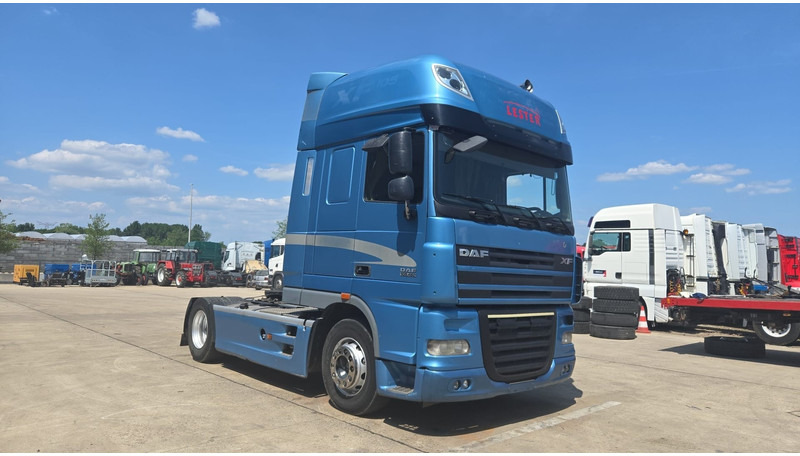 DAF XF 105.460 (BOITE MANUELLE / MANUAL GEARBOX / PARFAIT ETAT / TRES PROPRE) - Sattelzugmaschine: das Bild 3 DAF XF 105.460 (BOITE MANUELLE / MANUAL GEARBOX / PARFAIT ETAT / TRES PROPRE) - Sattelzugmaschine: das Bild 3