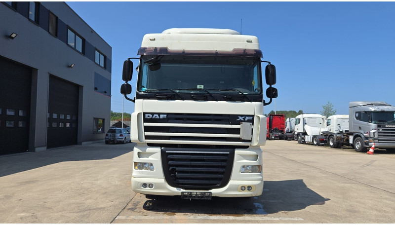 DAF XF 105.460 (BOITE MANUELLE / MANUAL GEARBOX / PROPRE) - Sattelzugmaschine: das Bild 2 DAF XF 105.460 (BOITE MANUELLE / MANUAL GEARBOX / PROPRE) - Sattelzugmaschine: das Bild 2