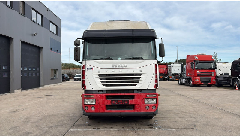 Iveco Stralis 430 (BOITE MANUELLE / MANUAL GEARBOX) - Sattelzugmaschine: das Bild 2 Iveco Stralis 430 (BOITE MANUELLE / MANUAL GEARBOX) - Sattelzugmaschine: das Bild 2