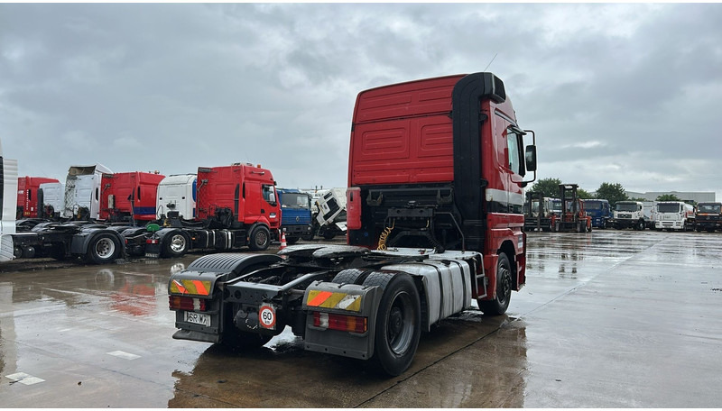 Mercedes-Benz Actros 1840 (EPS / GRAND PONT / V6 / BIG AXLE / 3 PEDALES) - Sattelzugmaschine: das Bild 5 Mercedes-Benz Actros 1840 (EPS / GRAND PONT / V6 / BIG AXLE / 3 PEDALES) - Sattelzugmaschine: das Bild 5