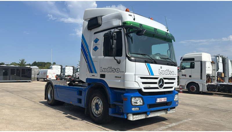 Mercedes-Benz Actros 1944 (BELGIAN TRUCK / 278.000 KM !!!!! / PERFECT CONDITION / MP2 / EURO 5) - Sattelzugmaschine: das Bild 2 Mercedes-Benz Actros 1944 (BELGIAN TRUCK / 278.000 KM !!!!! / PERFECT CONDITION / MP2 / EURO 5) - Sattelzugmaschine: das Bild 2