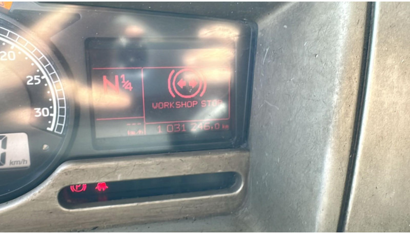 Sattelzugmaschine Renault Premium 450 DXI (BOITE MANUELLE / MANUAL GEARBOX): das Bild 18 Sattelzugmaschine Renault Premium 450 DXI (BOITE MANUELLE / MANUAL GEARBOX): das Bild 18