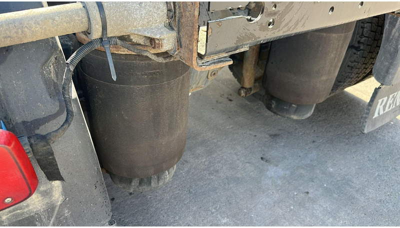 Sattelzugmaschine Renault Premium 450 DXI (BOITE MANUELLE / MANUAL GEARBOX): das Bild 11 Sattelzugmaschine Renault Premium 450 DXI (BOITE MANUELLE / MANUAL GEARBOX): das Bild 11