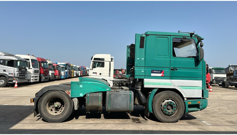 Scania 113-360 (POMPE MANUELLE / MANUAL PUMP / PARFAIT ETAT / PERFECT CONDITION) - Sattelzugmaschine: das Bild 3 Scania 113-360 (POMPE MANUELLE / MANUAL PUMP / PARFAIT ETAT / PERFECT CONDITION) - Sattelzugmaschine: das Bild 3