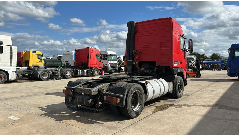 Volvo FH 12 - 460 (BOITE MANUELLE / MANUAL GEARBOX) - Sattelzugmaschine: das Bild 5 Volvo FH 12 - 460 (BOITE MANUELLE / MANUAL GEARBOX) - Sattelzugmaschine: das Bild 5