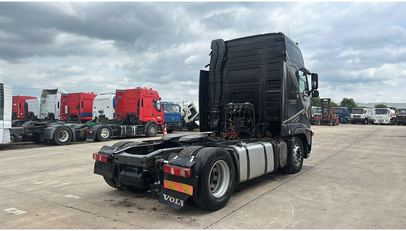 Volvo FH 440 (CAN DRIVE BUT PROBLEM WITH CLUTCH) - Sattelzugmaschine: das Bild 5 Volvo FH 440 (CAN DRIVE BUT PROBLEM WITH CLUTCH) - Sattelzugmaschine: das Bild 5