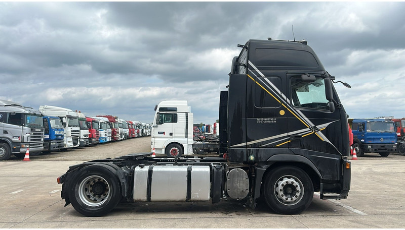Volvo FH 440 (CAN DRIVE BUT PROBLEM WITH CLUTCH) - Sattelzugmaschine: das Bild 4 Volvo FH 440 (CAN DRIVE BUT PROBLEM WITH CLUTCH) - Sattelzugmaschine: das Bild 4