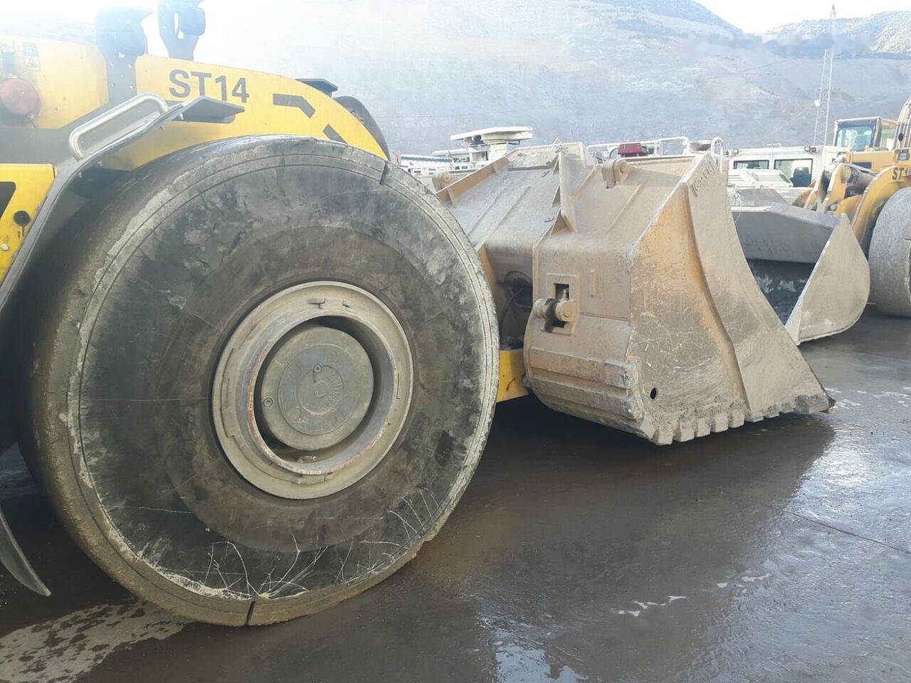 Atlas Copco Underground Mining Bucket(Push-Blade) - Ladeschaufel: das Bild 3 Atlas Copco Underground Mining Bucket(Push-Blade) - Ladeschaufel: das Bild 3
