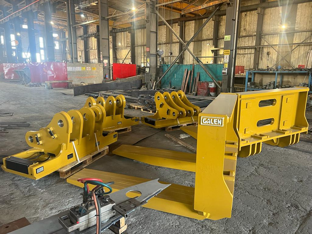 CATERPILLAR 988 Marble Attachments - Gabel für Radlader: das Bild 2 CATERPILLAR 988 Marble Attachments - Gabel für Radlader: das Bild 2