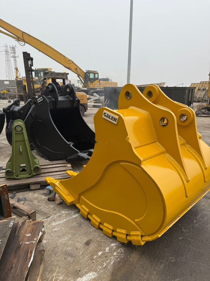 Komatsu PC300 Reinforced General Purpose Bucket - Baggerschaufel: das Bild 4 Komatsu PC300 Reinforced General Purpose Bucket - Baggerschaufel: das Bild 4