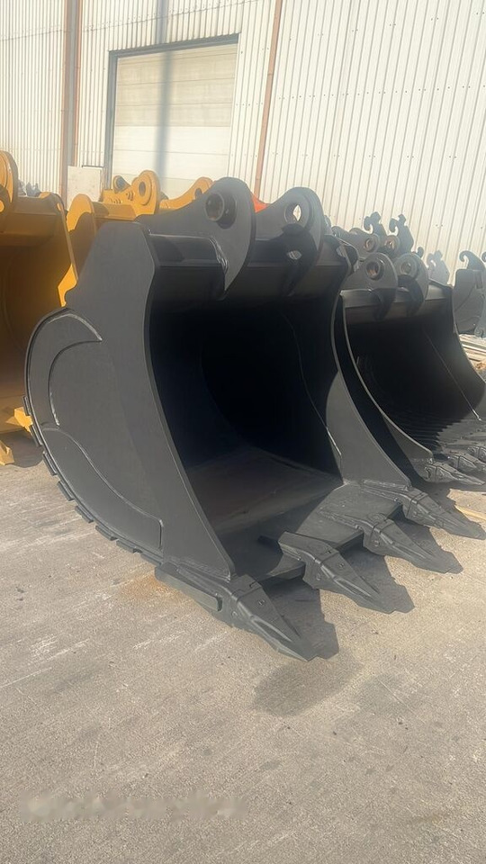 Komatsu PC350 Bucket from Stock - Baggerschaufel: das Bild 1 Komatsu PC350 Bucket from Stock - Baggerschaufel: das Bild 1