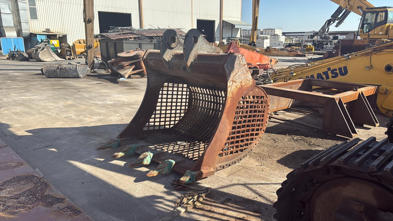 Sumitomo SH330 Screen Bucket - Baggerschaufel für Kettenbagger: das Bild 2 Sumitomo SH330 Screen Bucket - Baggerschaufel für Kettenbagger: das Bild 2