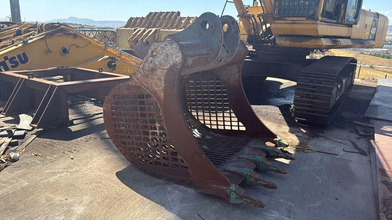 Sumitomo SH330 Screen Bucket - Baggerschaufel für Kettenbagger: das Bild 1 Sumitomo SH330 Screen Bucket - Baggerschaufel für Kettenbagger: das Bild 1