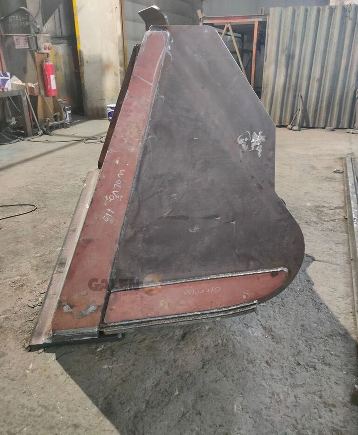Volvo L110 General Purpose Bucket - Ladeschaufel: das Bild 4 Volvo L110 General Purpose Bucket - Ladeschaufel: das Bild 4