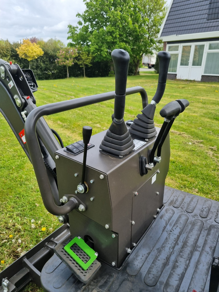 WCM CTX8010 - Minibagger: das Bild 1 WCM CTX8010 - Minibagger: das Bild 1