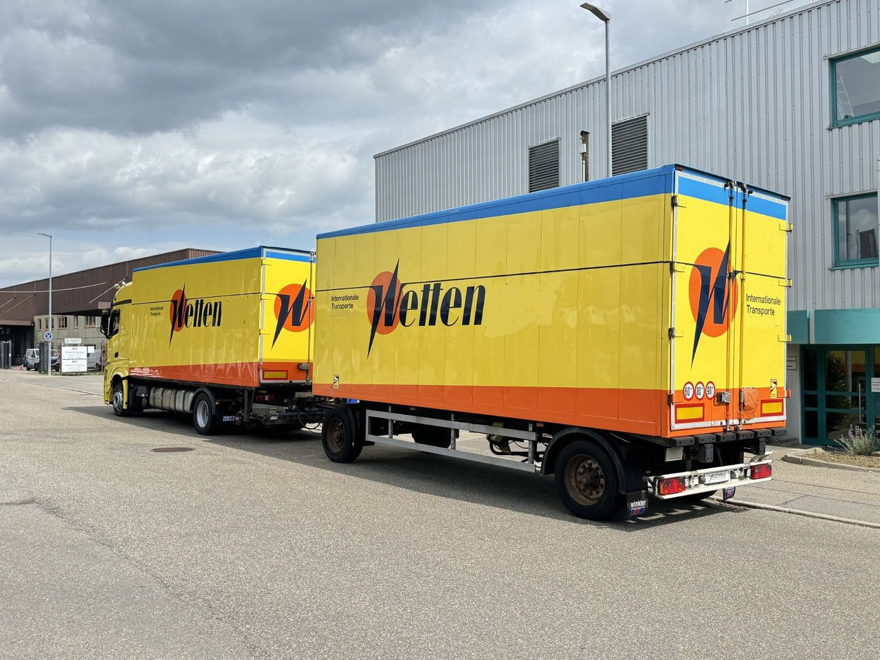 Bachert 14t Alu-Möbelkoffer 7,2m BPW Luft ZS - Koffer Anhänger: das Bild 4 Bachert 14t Alu-Möbelkoffer 7,2m BPW Luft ZS - Koffer Anhänger: das Bild 4