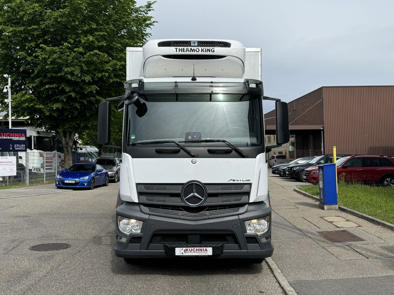 Mercedes-Benz Antos 2533L Kühlkoffer TK T-800R Lenkachse TOP - Kühlkoffer LKW: das Bild 3 Mercedes-Benz Antos 2533L Kühlkoffer TK T-800R Lenkachse TOP - Kühlkoffer LKW: das Bild 3
