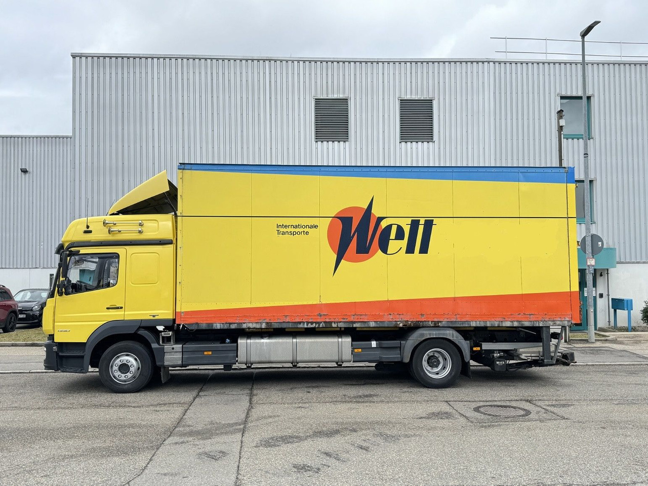Mercedes-Benz Atego 1330L no 1230 Gr.Haus AWL-Möbelkoffer ULBW - Koffer LKW: das Bild 5 Mercedes-Benz Atego 1330L no 1230 Gr.Haus AWL-Möbelkoffer ULBW - Koffer LKW: das Bild 5