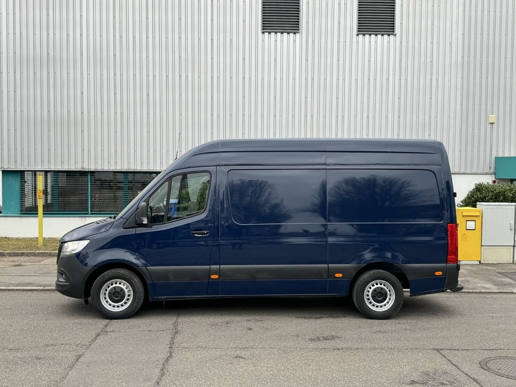 Mercedes-Benz Sprinter 315 CDI Kasten ML+H 3-Sitze Klima Mercedes-Benz Sprinter 315 CDI Kasten ML+H 3-Sitze Klima - Kastenwagen: das Bild 4 Mercedes-Benz Sprinter 315 CDI Kasten ML+H 3-Sitze Klima Mercedes-Benz Sprinter 315 CDI Kasten ML+H 3-Sitze Klima - Kastenwagen: das Bild 4
