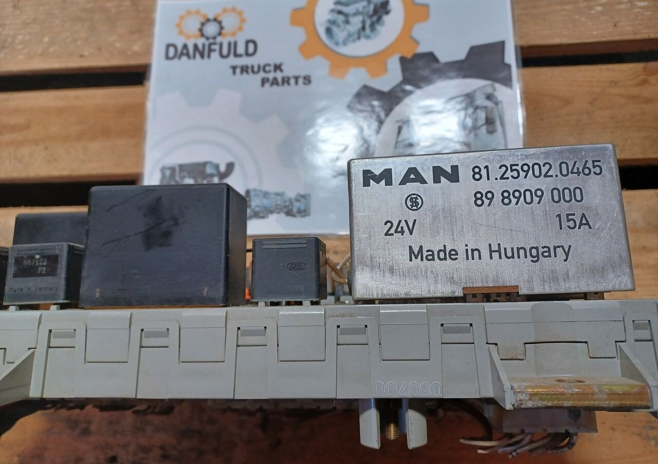 MAN truck - Steuergerät für LKW: das Bild 4 MAN truck - Steuergerät für LKW: das Bild 4