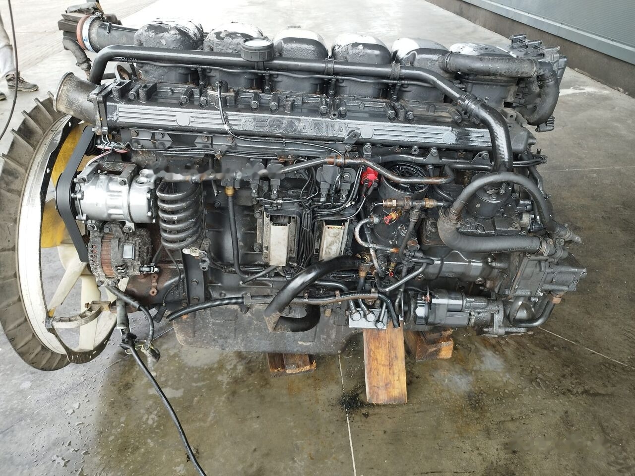 Scania DC1215 truck - Motor für LKW: das Bild 1 Scania DC1215 truck - Motor für LKW: das Bild 1