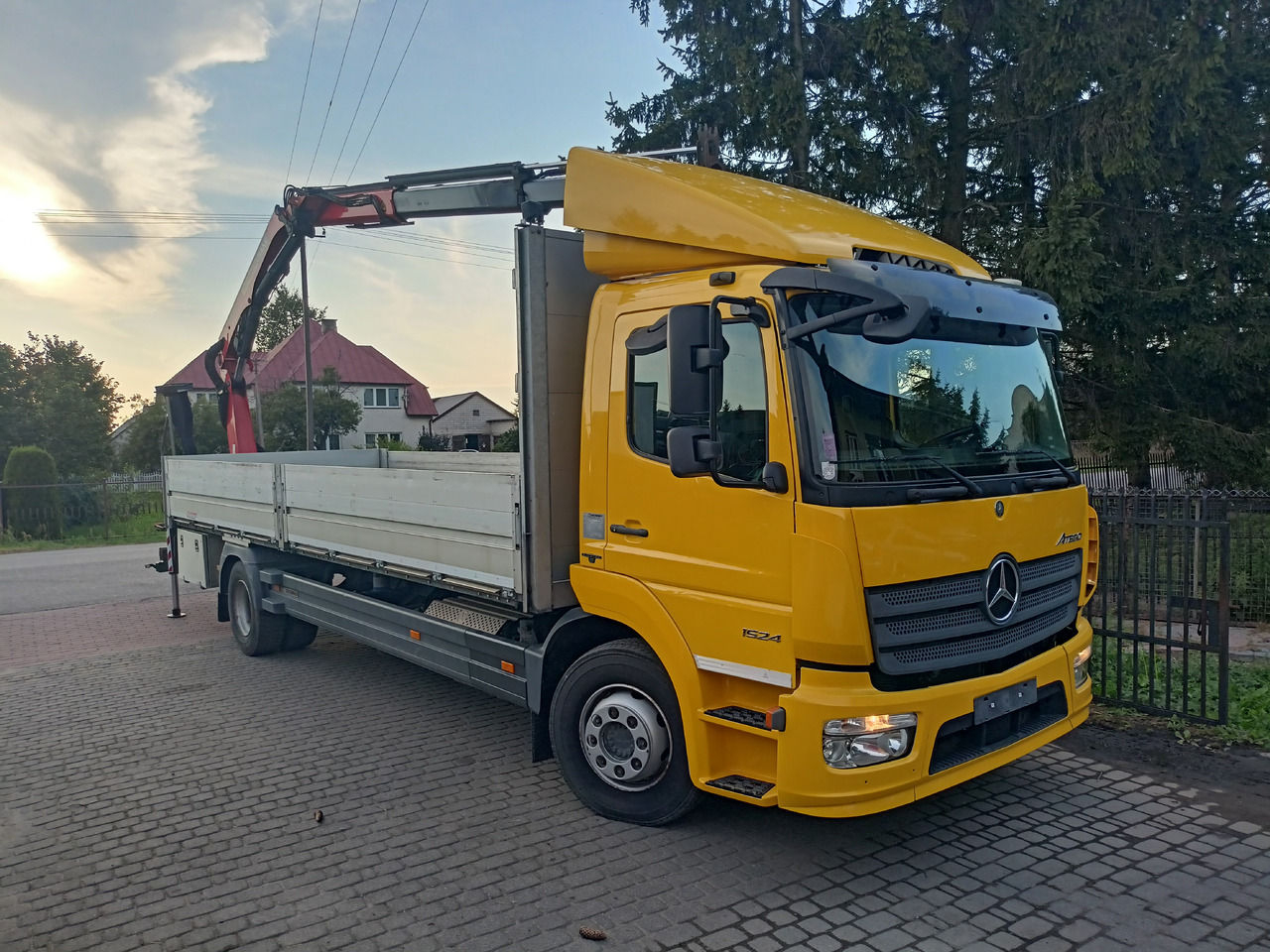 MERCEDES-BENZ Atego 1524 - Autokran: das Bild 1 MERCEDES-BENZ Atego 1524 - Autokran: das Bild 1