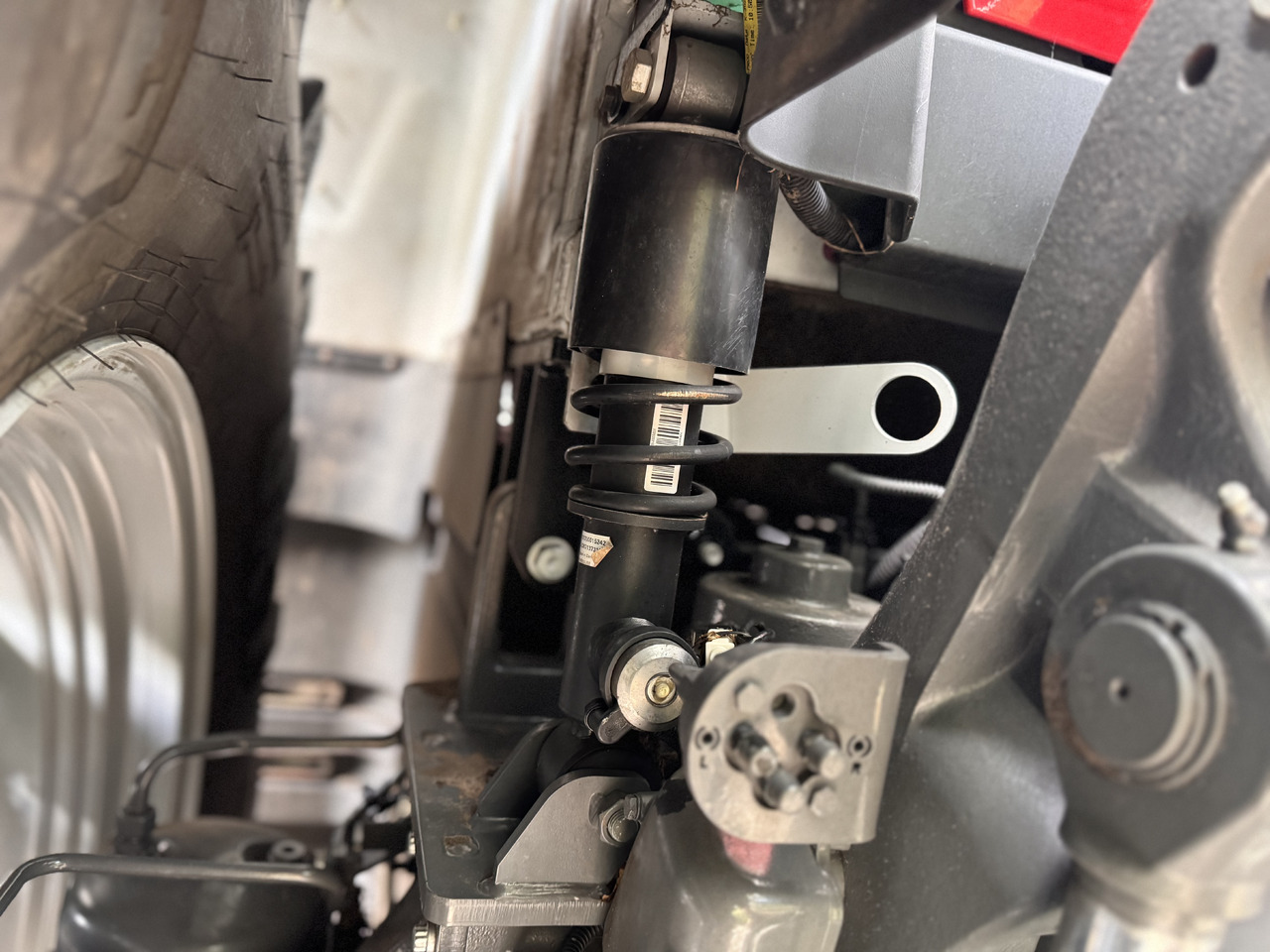 Traktor MASSEY FERGUSON 8s.205 Dyna7 Exclusive: das Bild 20 Traktor MASSEY FERGUSON 8s.205 Dyna7 Exclusive: das Bild 20