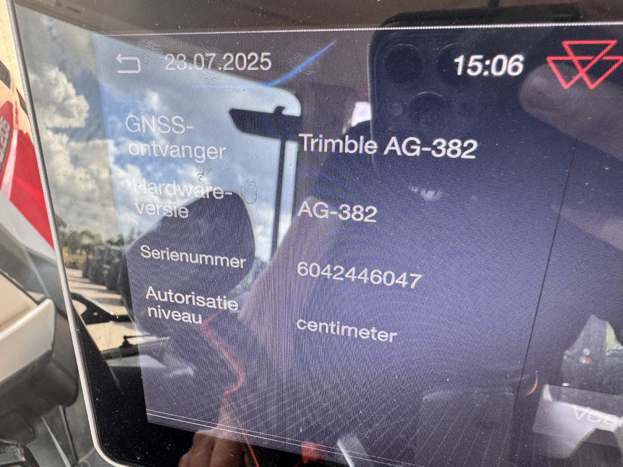 Traktor MASSEY FERGUSON 8s.205 Dyna7 Exclusive: das Bild 29 Traktor MASSEY FERGUSON 8s.205 Dyna7 Exclusive: das Bild 29