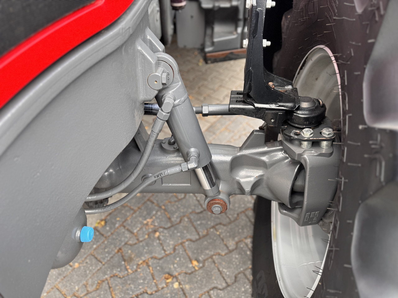 Traktor MASSEY FERGUSON 8s.205 Dyna7 Exclusive: das Bild 9 Traktor MASSEY FERGUSON 8s.205 Dyna7 Exclusive: das Bild 9