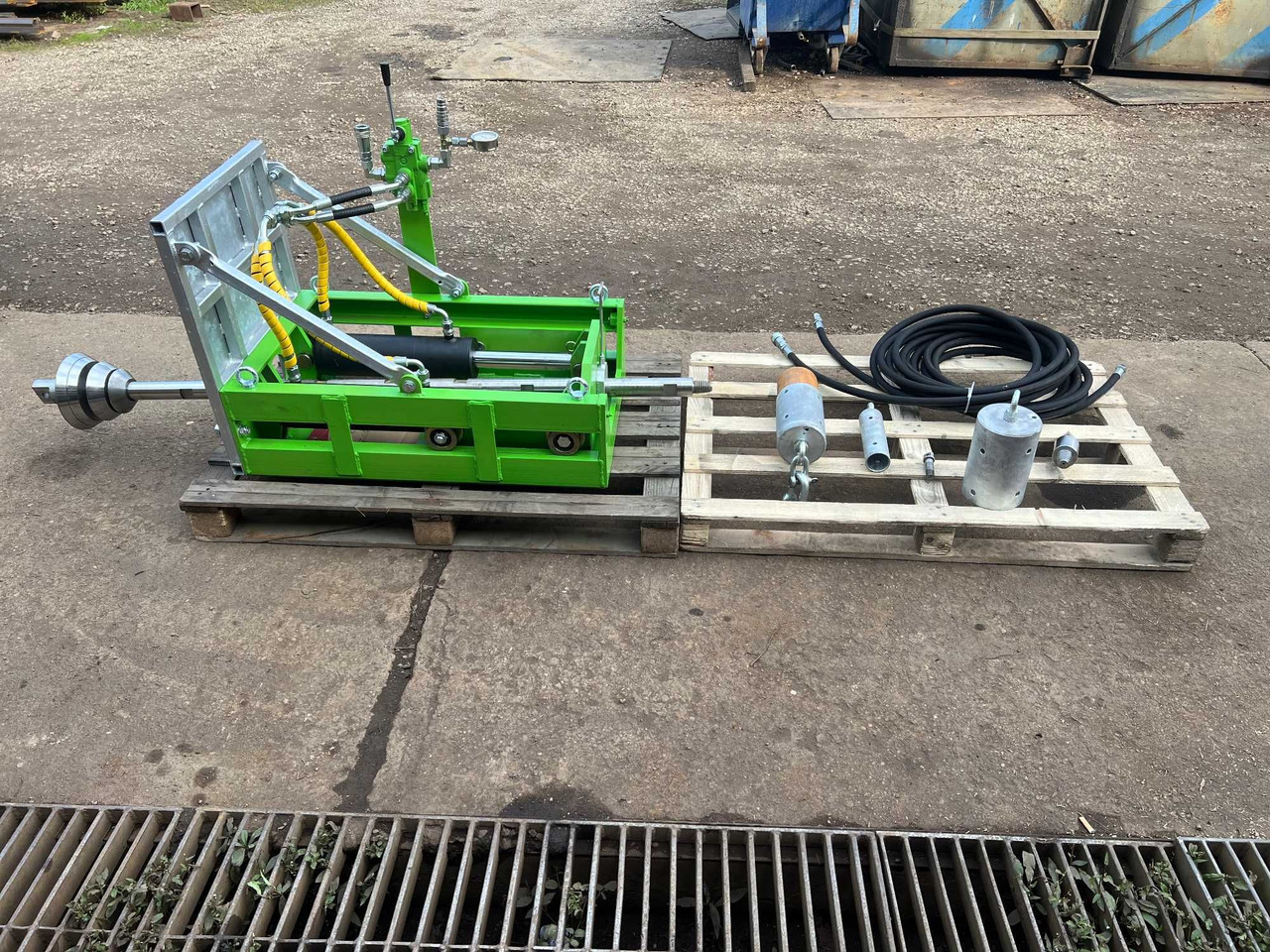 Directional Drilling MP 20 / Przewiert Sterowany MP 20 / Řízený Protlak MP 20 / Foraj Dirijat MP 20 - Horizontalbohrgerät: das Bild 2 Directional Drilling MP 20 / Przewiert Sterowany MP 20 / Řízený Protlak MP 20 / Foraj Dirijat MP 20 - Horizontalbohrgerät: das Bild 2