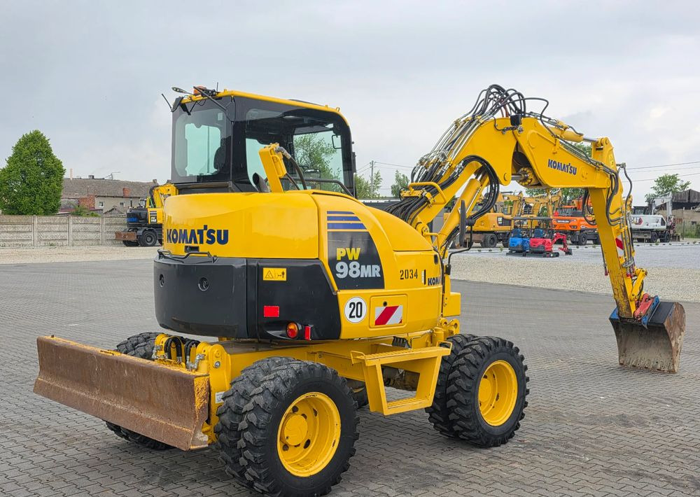 Komatsu PW 98MR-8, 2017 ROK, 5200 MTH, BEZ DPF i ADBLUE - Mobilbagger: das Bild 1 Komatsu PW 98MR-8, 2017 ROK, 5200 MTH, BEZ DPF i ADBLUE - Mobilbagger: das Bild 1