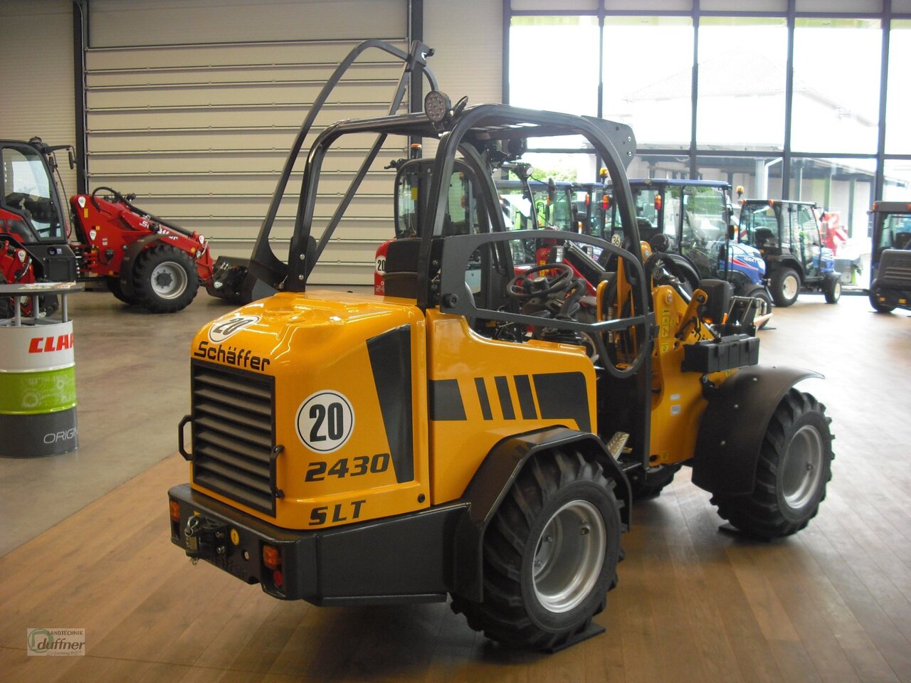 Schäffer 2430 SLT - Hoflader: das Bild 3 Schäffer 2430 SLT - Hoflader: das Bild 3