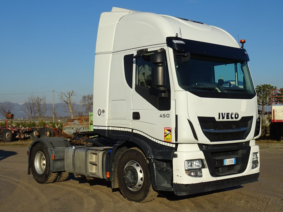 IVECO STRALIS 450 - Sattelzugmaschine: das Bild 3 IVECO STRALIS 450 - Sattelzugmaschine: das Bild 3