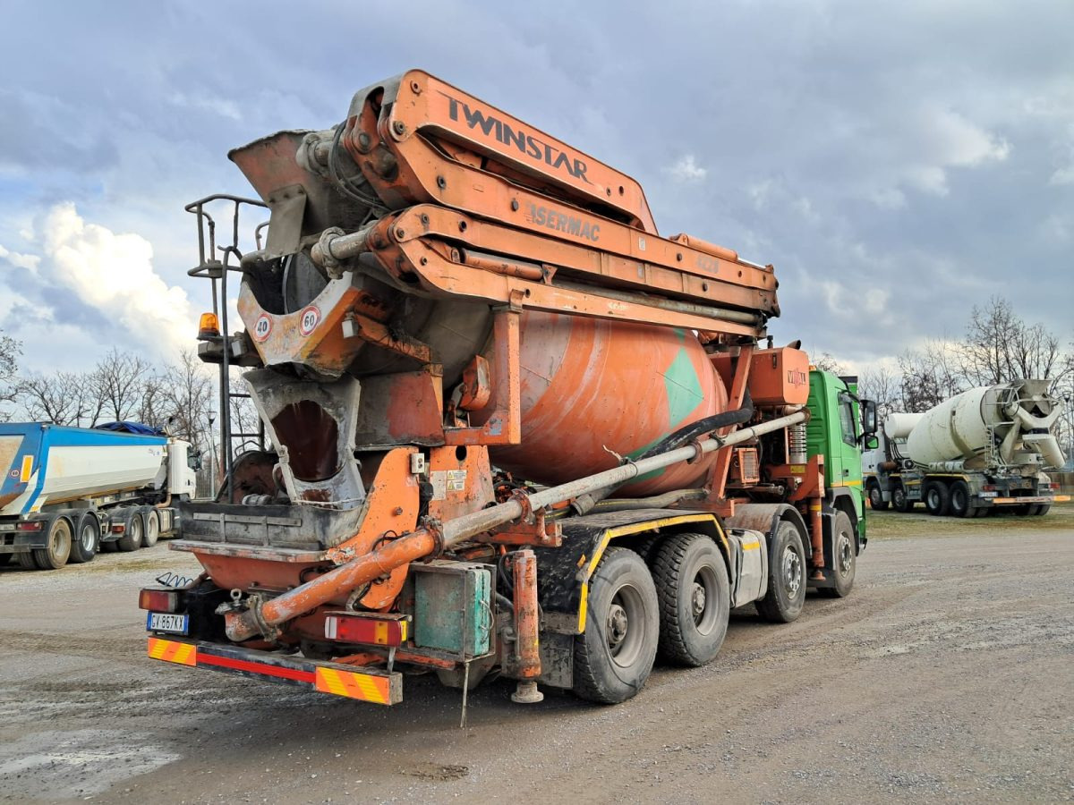 Fahrmischerbetonpumpe VOLVO FM 84R 440 SERMAC 4Z28: das Bild 9