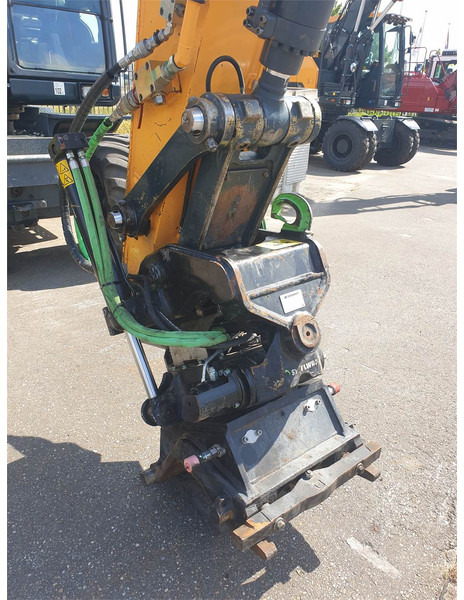 STEELWRIST Tiltrotator X20 CW20 HW180 - Anbauteil für Baumaschine: das Bild 4 STEELWRIST Tiltrotator X20 CW20 HW180 - Anbauteil für Baumaschine: das Bild 4