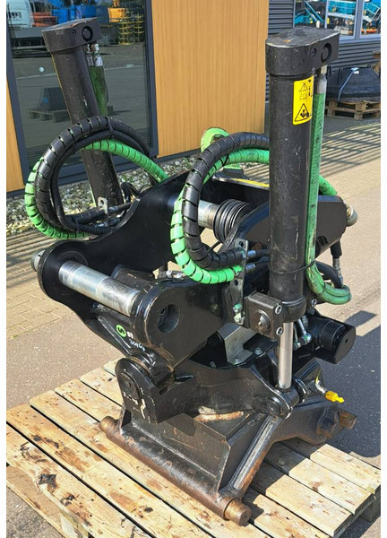 STEELWRIST Tiltrotator X20 CW20 HW180 - Anbauteil für Baumaschine: das Bild 5 STEELWRIST Tiltrotator X20 CW20 HW180 - Anbauteil für Baumaschine: das Bild 5
