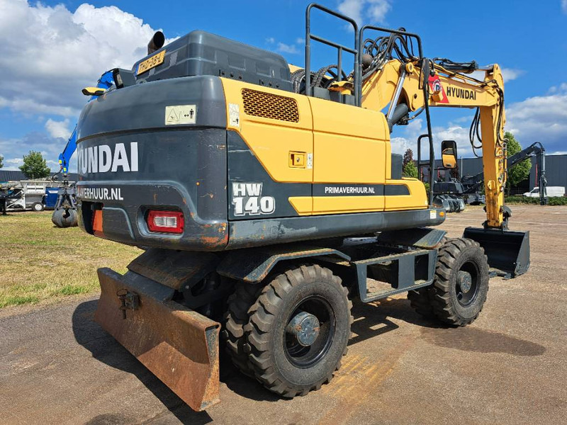 Hyundai HW140 - Mobilbagger: das Bild 3 Hyundai HW140 - Mobilbagger: das Bild 3