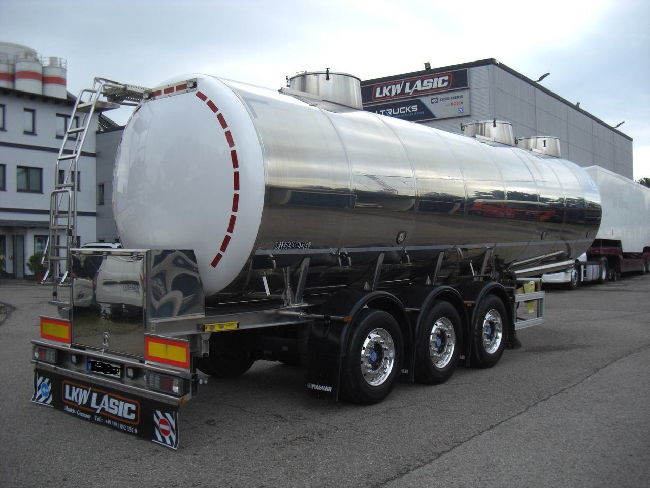 Magyar SRMAGD / BIERTANKER - Tankauflieger: das Bild 3 Magyar SRMAGD / BIERTANKER - Tankauflieger: das Bild 3